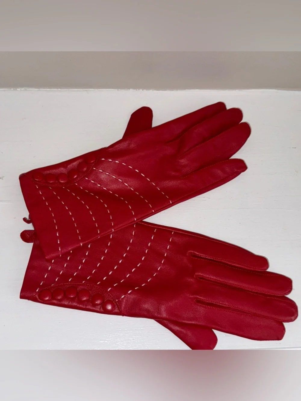 Vintage Cedrics NEW red Genuine leather Stitch button detail lined Gloves, M
